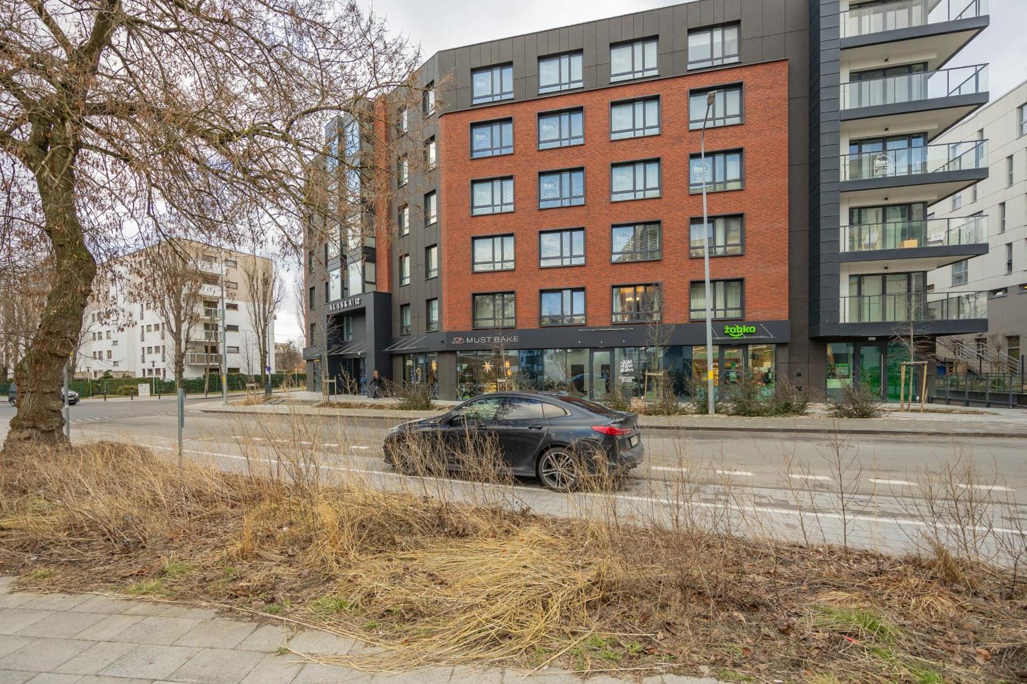 Ina Rent - Slaska 12 — Photos 1